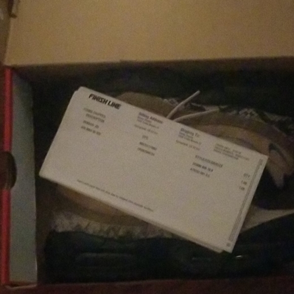 Shoes - Picture 3 of 4